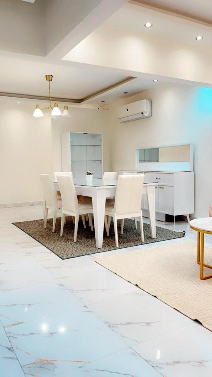 Apartment شارع جامعة الدول العربية -العجوزة *